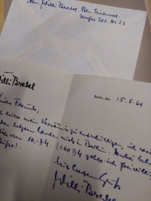 Eigenhändiger Brief an Buchhändler/Antiquare in Rostock, sendet Scheck, um die offene Rechnung zu zahlen., "Liebe Freunde, ich bitte, mein Versäumnis […]