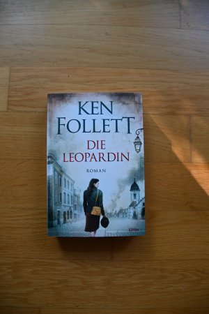 gebrauchtes Buch – Ken Follett – Die Leopardin