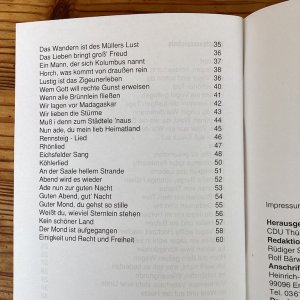 gebrauchtes Buch – Scholz, Rüdiger; Bärwolf, Rolf  – Das Wandern ist des Vogels Lust – Vier Dutzend bekannte Wanderlieder