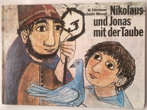 Nikolaus und Jonas mit der Taube