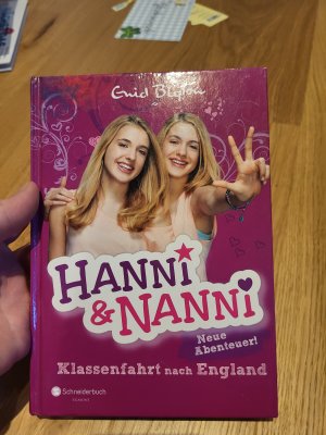 gebrauchtes Buch – Enid Blyton – Hanni und Nanni - Klassenfahrt nach England - Neue Abenteuer!