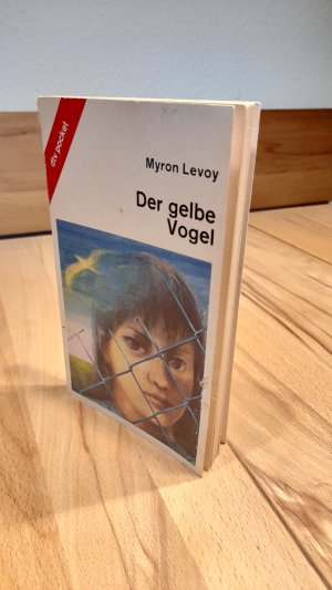 gebrauchtes Buch – Myron Levoy – Der gelbe Vogel