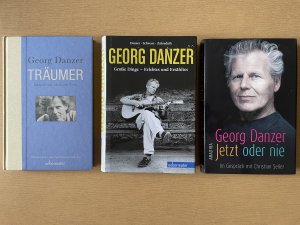 5 Bände): Träumer. - Bekannte und unbekannte Texte. Georg Danzer. - Große Dinge - Erlebtes und Erzähltes. Georg Danzer Jetzt oder nie. - Im Gespräch mit […]