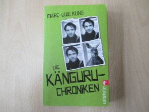 gebrauchtes Buch – Marc-Uwe Kling – Die Känguru-Chroniken (Die Känguru-Werke 1) - Ansichten eines vorlauten Beuteltiers | Der Auftakt der erfolgreichen Känguru-Werke des Bestsellerautors