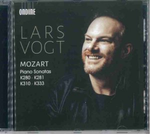 Lars Vogt spielt Wolfgang Amadeus Mozart - Klaviersonaten Nr. 2, 3, 8 und 13