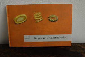 antiquarisches Buch – Heinz Battke – Ringe aus vier Jahrtausenden. Insel-Bücherei Nr. 780