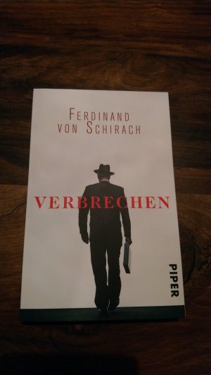 gebrauchtes Buch – Schirach, Ferdinand von – Verbrechen - Stories