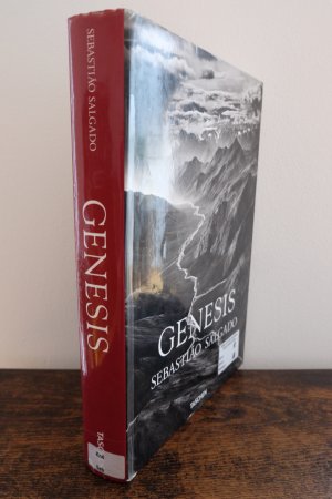 gebrauchtes Buch – Salgado, Lélia Wanick – Sebastião Salgado. Genesis