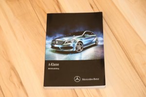 Betriebsanleitung / Bordbuch Mercedes-Benz A-Klasse W176