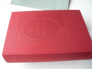 gebrauchtes Buch – Michael Ende – Die unendliche Geschichte. [Gesamtausstattung Roswitha Quadflieg]. Ausgabe in blindgeprägtem, roten Seideneinband.