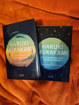 gebrauchtes Buch – Haruki Murakami – Die Ermordung des Commendatore. Band 1 - Eine Idee erscheint. UND Band 2 - Eine Metapher wandelt sich.