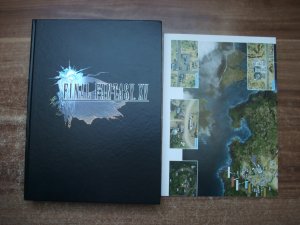 FINAL FANTASY XV - Lösungsbuch, MIT Poster. Sollten noch weitere Beilagen im Buch sein??? Bitte fragen!