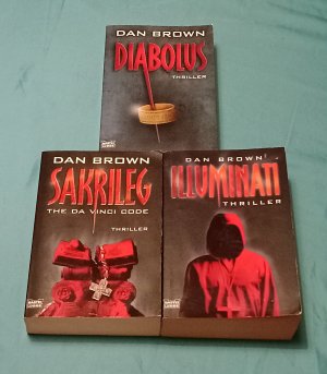 gebrauchtes Buch – Dan Brown – 3 X Dan Brown - Illuminati + Diabolus + Sakrileg