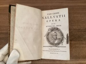 Caii Crispi Sallustii Opera quae supersunt omnnia.