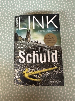 gebrauchtes Buch – Charlotte Link – Ohne Schuld - Kriminalroman - Der Bestseller jetzt als Taschenbuch!