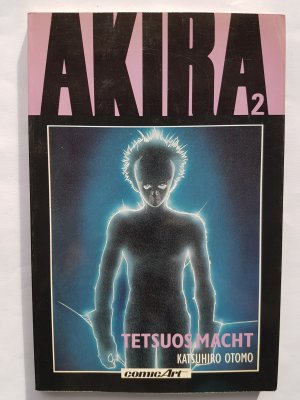 Akira. Tetsuosmacht