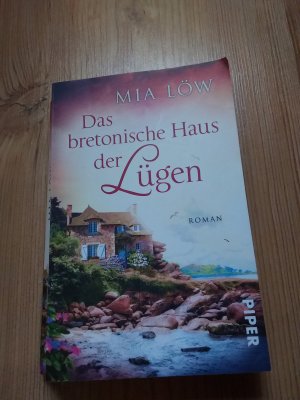 gebrauchtes Buch – Mia Löw – Das bretonische Haus der Lügen