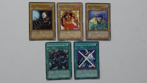 gebrauchtes Spiel – 5 Sammelkarten Yu-Gi-Oh! (1996)