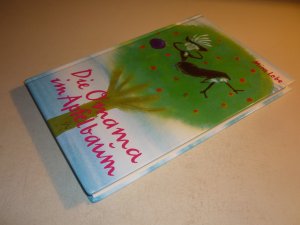 gebrauchtes Buch – Lobe, Mira / Weigel – Die Omama im Apfelbaum