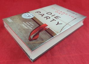 gebrauchtes Buch – Day, Elizabeth – Die Party: Wie gut kennst du deinen besten Freund? Neuwertig originalverpackt