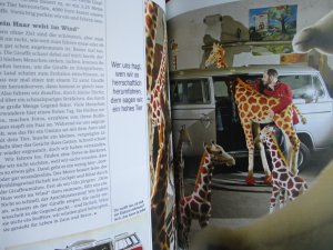 gebrauchtes Buch – 70 Jahre VW Bus  -auto motor und sport Edition -