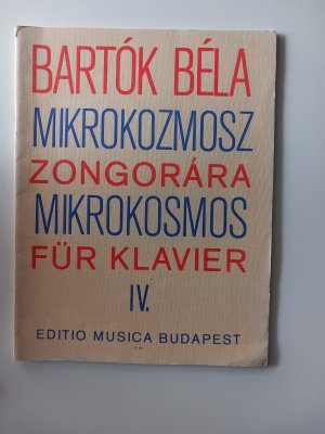 Mikrokosmos 4