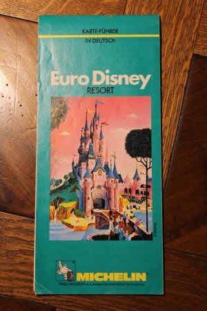 gebrauchtes Buch – Disney – Euro Disney Resort. Karte-Führer in Deutsch [DISNEYLAND PARIS, DISNEY LAND]