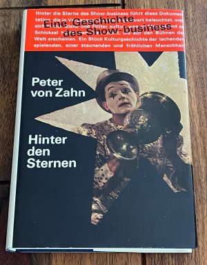 HINTER DEN STERNEN • Eine Geschichte des Showbusiness