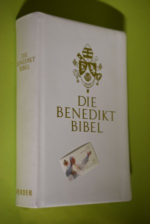 gebrauchtes Buch – oA, <ohne Autorenangabe> – Die Benedikt-Bibel : zum Festtag des heiligen Benedikt ; [die Heilige Schrift des Alten und Neuen Bundes]