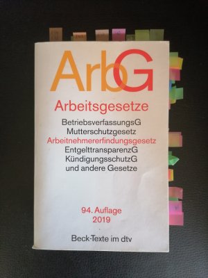 gebrauchtes Buch – Arbeitsgesetze ArbG - mit den wichtigsten Bestimmungen, zum Arbeitsverhältnis, Kündigungsrecht, Arbeitsschutzrecht, Berufsbildungsrecht, Tarifrecht, Betriebsverfassungsrecht,, Mitbestimmungsrecht und Verfahrensrecht