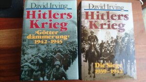 gebrauchtes Buch – Hitler Krieg - die Siege und Götterdammerung - Beide Bände – Hitler Krieg - die Siege und Götterdammerung -  Beide Bände