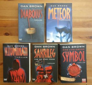 5 Bücher im Konvolut (Meteor - Diabolus - Illumunati - Sakrileg - Das verlorene Symbol)