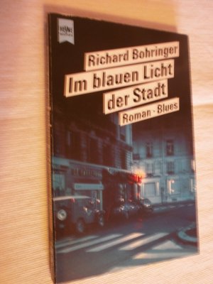 Im blauen Licht der Stadt