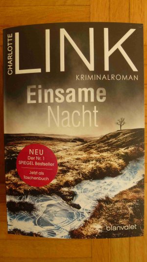 gebrauchtes Buch – Charlotte Link – Einsame Nacht - Kriminalroman - Der Nr.-1-Bestseller jetzt als Taschenbuch