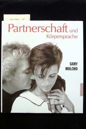 Partnerschaft und Körpersprache. Fotografien von Nomi Baumgartl.