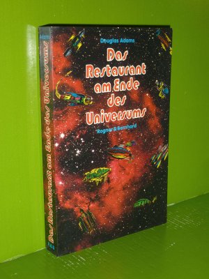 gebrauchtes Buch – Douglas Adams – Per Anhalter durch die Galaxis / Das Leben, das Universum und der ganze Rest / Das Restaurant am Ende des Universums