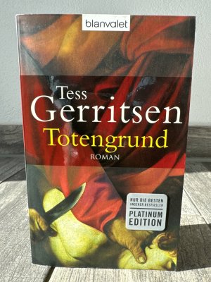 gebrauchtes Buch – Tess Gerritsen – Totengrund - Roman