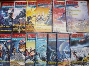 gebrauchtes Buch – Perry Rhodan; Ernst Vlcek – Perry Rhodan - Konvolut mit 13 Doppelbände - Serien Nr. 1524-1549 / 1524: Die Uhren von Wanderer / 1525: Methanwelt Antau I / 1526: Galaxis der Verdammten / 1527: Gesil und der Gesandte / 1528: Metamorphosen des Geistes / 1529: Rückkehr in die ...