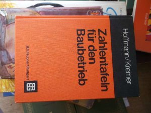 gebrauchtes Buch – Hoffmann, Manfred  – Zahlentafel für den Baubetrieb Größen, Formeln, Bemessung  Baustoffe  Vermessung  Bauwirtschaft, Baurecht Baukosten, Finanzierung Leistungsbeschreibung, Vertrag Massenermittlung, Abrechnung Ablaufplanung Bauverfahrenstechnik  Boden, Baugrube, Verbau...