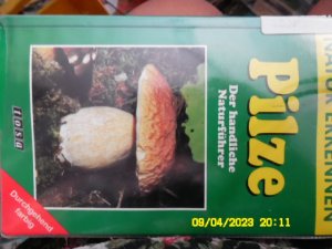 Pilze - Der Handliche Naturführer,Dieser Naturführer umfaßt 72 Arten, die am häufigsten zu finden sindund beschreibt den Pilz, seinen Aufbau, Standort und die Verwechslungsmöglichkeiten.Viel Freude beim Bestimmen und Sammeln der Pilze!