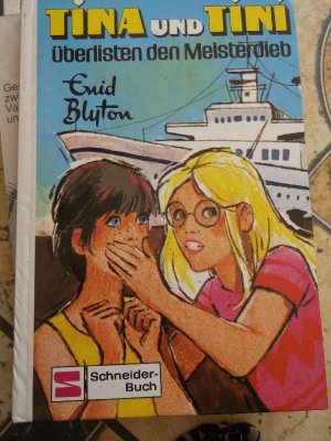 gebrauchtes Buch – Enid Blyton – Tina und Tini überlisten den Meisterdieb / Band 3 der Mädchenbuchreihe von Enid Blyton