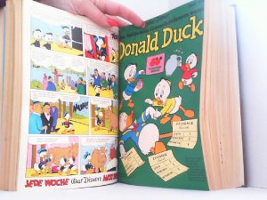 21 Walt Disney DONALD DUCK Hefte in einem Buch: Heft 26 bis Heft 46 ! ( Heft 38 - 46 sind Sonderhefte).