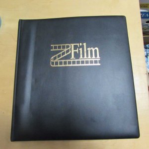 gebrauchtes Buch – Herausgeber nicht ersichtlich – 100 Film Jahre - Eine philatelistische Dokumentation zur faszinierenden Geschichte des Films (Briefmarkenalbum)