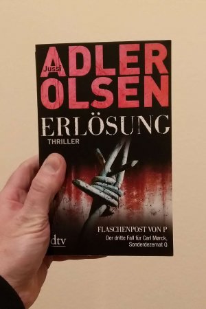 gebrauchtes Buch – Jussi Adler-Olsen – Erlösung - Der dritte Fall für Carl Mørck, Sonderdezernat Q – Thriller