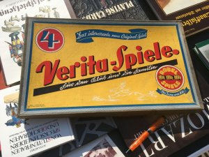 4 Verita-Spiele. Das interessante neue Original-Spiel. Für den Klub und die Familie