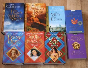 8 Bücher, Romane - DIANA GABALDON - Highlander, Outlander, Lord John.