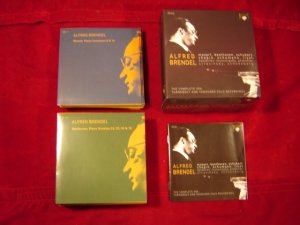 The complete Vox, Turnabout and Vanguard solo recordings. (35 CD / CD 34 fehlt!). Mozart, Beethoven, Schubert, Chopin, Schumann, Liszt, Balakirev, Mussorgsky, Prokofiev, Stravinsky, Schoenberg (The early recordings 1955 - 1975).