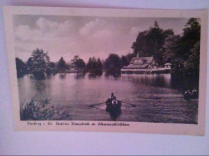 Freiberg in Sachsen. Schwanschlößchen. Unterer Kreuzteich. Ruderboot. AK.