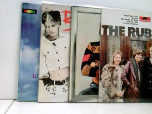 4 Platten / John Denver – It's About Time / Bananarama – True Confessions / Sonny & Cher – Greatest Hits / The Rubettes – The Rubettes