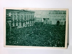 antiquarisches Buch – Il Duce a Napoli. Ottobre 1931 - IX. Neapel. Italien. Alte Ansichtskarte / Postkarte s/w, gel. 1932. Riesige Menschenmenge bejubelt den Duce.